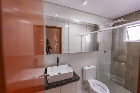 Casa de condomínio à venda com 50m², 2 quartos e 1 vaga Casa de condomínio à venda com 50m², 2 quartos e 1 vagaBanheiro