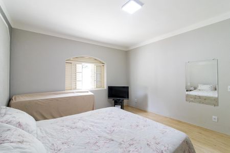 Casa à venda com 94m², 2 quartos e 2 vagasQuarto 2