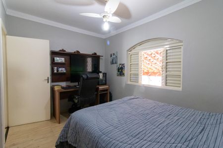 Casa à venda com 94m², 2 quartos e 2 vagasQuarto 1