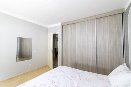 Casa à venda com 94m², 2 quartos e 2 vagasQuarto 2