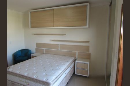 Quarto de casa à venda com 2 quartos, 122m² em Guarujá, Porto Alegre