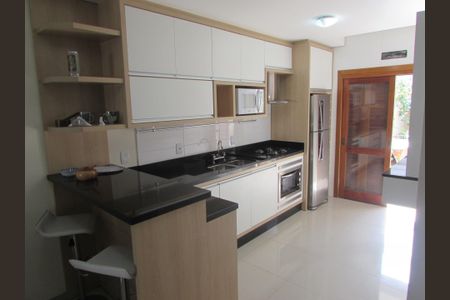 Casa à venda com 122m², 2 quartos e 1 vagaCozinha