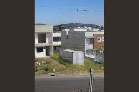 Casa à venda com 122m², 2 quartos e 1 vagaVista