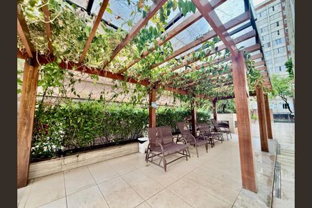 Apartamento à venda com 106m², 2 quartos e 1 vagaÁrea comum