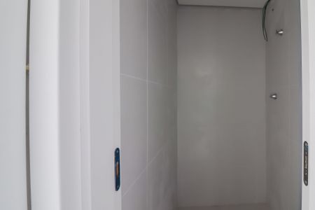 Banheiro de kitnet/studio à venda com 1 quarto, 40m² em Butantã, São Paulo