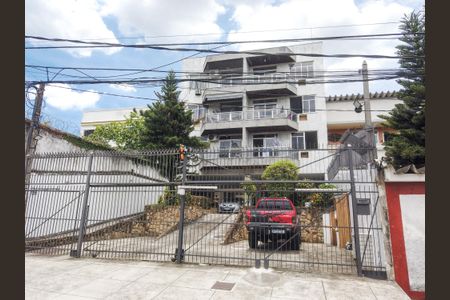 Apartamento à venda com 136m², 2 quartos e 1 vagaFachada