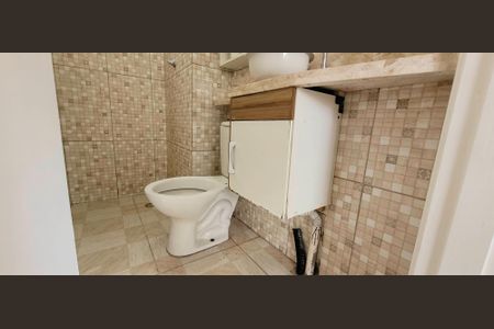 Apartamento para alugar com 36m², 2 quartos e sem vaga Apartamento para alugar com 36m², 2 quartos e sem vagaBanheiro