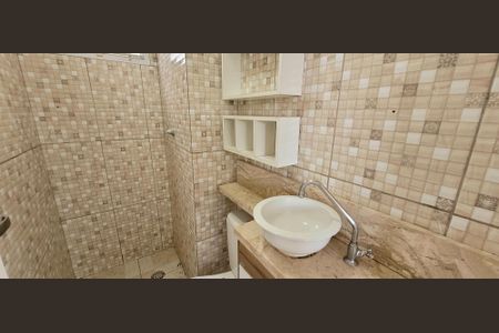 Apartamento para alugar com 36m², 2 quartos e sem vaga Apartamento para alugar com 36m², 2 quartos e sem vagaBanheiro