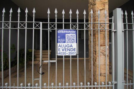 Casa para alugar com 80m², 2 quartos e 1 vagaPlaca