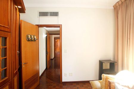 Apartamento para alugar com 170m², 3 quartos e 2 vagasQuarto 2 Suíte
