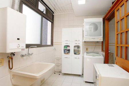 Apartamento para alugar com 170m², 3 quartos e 2 vagasÁrea de Serviço + Despensa