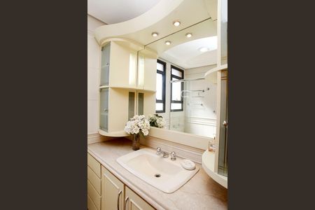 Apartamento para alugar com 170m², 3 quartos e 2 vagasBanheiro 1 Quarto Suíte