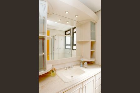 Apartamento para alugar com 170m², 3 quartos e 2 vagasBanheiro 2 Quarto Suíte