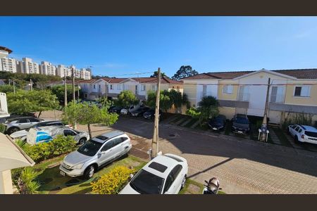 Casa de condomínio à venda com 82m², 3 quartos e 2 vagas Casa de condomínio à venda com 82m², 3 quartos e 2 vagasVista