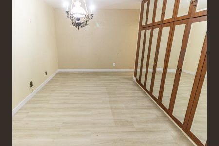 Apartamento à venda com 180m², 3 quartos e 1 vagaSuíte