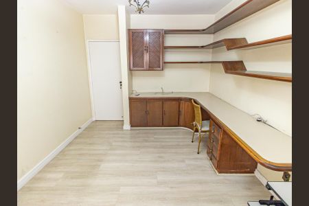 Apartamento à venda com 180m², 3 quartos e 1 vagaQuarto 2