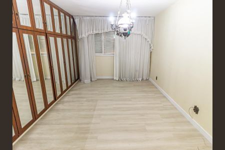 Apartamento à venda com 180m², 3 quartos e 1 vagaSuíte