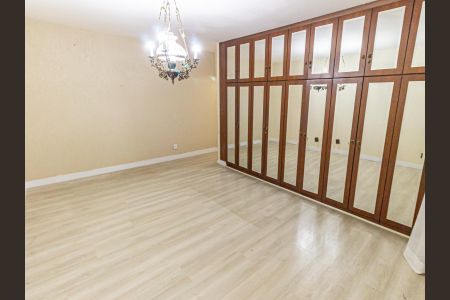 Apartamento à venda com 180m², 3 quartos e 1 vagaSuíte