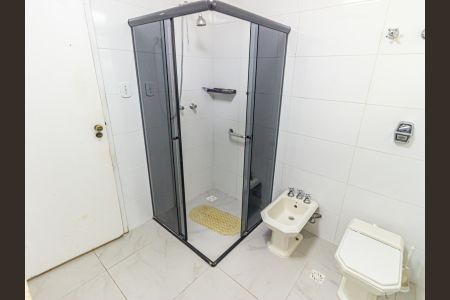 Apartamento à venda com 180m², 3 quartos e 1 vagaBanheiro da Suíte