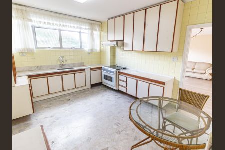 Apartamento à venda com 180m², 3 quartos e 1 vagaCozinha