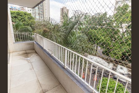 Apartamento à venda com 180m², 3 quartos e 1 vagaVaranda