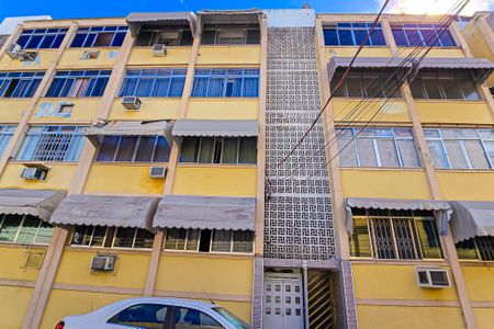 Apartamento para alugar com 48m², 2 quartos e 1 vaga Apartamento para alugar com 48m², 2 quartos e 1 vagaFachada do bloco