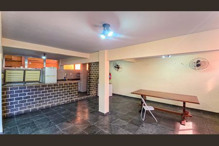 Apartamento para alugar com 48m², 2 quartos e 1 vaga Apartamento para alugar com 48m², 2 quartos e 1 vagaÁrea comum - Salão de festas