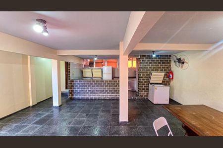 Apartamento para alugar com 48m², 2 quartos e 1 vaga Apartamento para alugar com 48m², 2 quartos e 1 vagaÁrea comum - Salão de festas