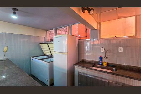 Apartamento para alugar com 48m², 2 quartos e 1 vaga Apartamento para alugar com 48m², 2 quartos e 1 vagaÁrea comum - Salão de festas cozinha