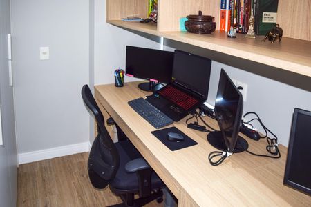 Apartamento para alugar com 124m², 3 quartos e 2 vagas Apartamento para alugar com 124m², 3 quartos e 2 vagasEscritório