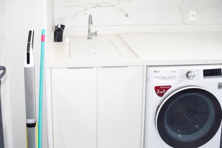 Apartamento para alugar com 124m², 3 quartos e 2 vagas Apartamento para alugar com 124m², 3 quartos e 2 vagasÁrea de Serviço