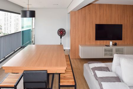 Apartamento para alugar com 124m², 3 quartos e 2 vagas Apartamento para alugar com 124m², 3 quartos e 2 vagasSala