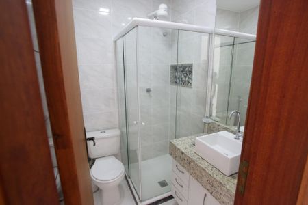 Apartamento à venda com 72m², 2 quartos e 1 vagaBanheiro da Suíte