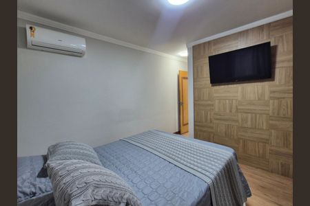 Casa de condomínio à venda com 356m², 4 quartos e 2 vagasSuíte 3