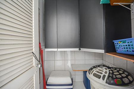 Apartamento à venda com 89m², 3 quartos e 1 vaga Apartamento à venda com 89m², 3 quartos e 1 vagaBanheiro de serviço