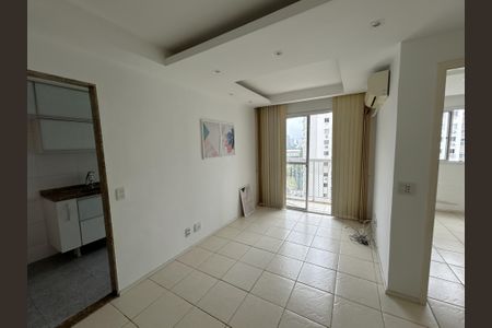 Apartamento para alugar com 60m², 2 quartos e 1 vagaSala