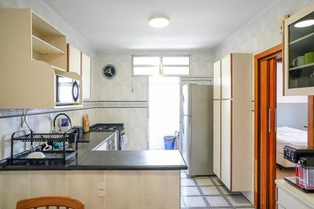 Apartamento para alugar com 74m², 2 quartos e 1 vagaCozinha