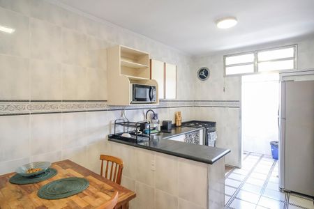 Apartamento para alugar com 74m², 2 quartos e 1 vagaCozinha
