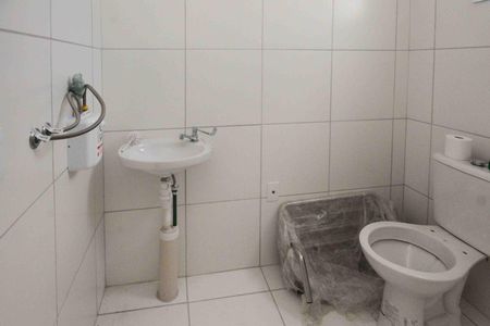 Apartamento para alugar com 34m², 1 quarto e sem vaga Apartamento para alugar com 34m², 1 quarto e sem vagaBanheiro