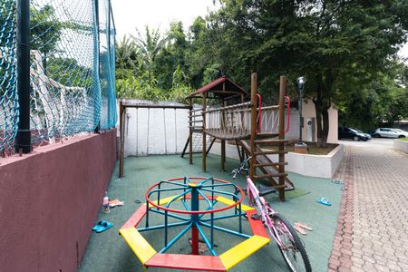 Apartamento para alugar com 45m², 2 quartos e 1 vaga Apartamento para alugar com 45m², 2 quartos e 1 vagaÁrea comum - Playground