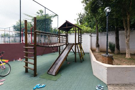 Apartamento para alugar com 45m², 2 quartos e 1 vaga Apartamento para alugar com 45m², 2 quartos e 1 vagaÁrea comum - Playground