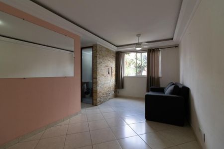 Sala de apartamento para alugar com 2 quartos, 45m² em Cangaiba, São Paulo