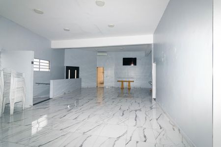 Apartamento para alugar com 45m², 2 quartos e 1 vaga Apartamento para alugar com 45m², 2 quartos e 1 vagaÁrea comum - Salão de festas