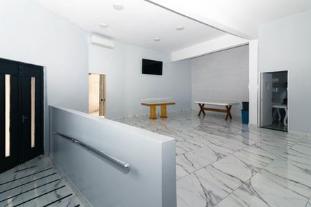 Apartamento para alugar com 45m², 2 quartos e 1 vaga Apartamento para alugar com 45m², 2 quartos e 1 vagaÁrea comum - Salão de festas