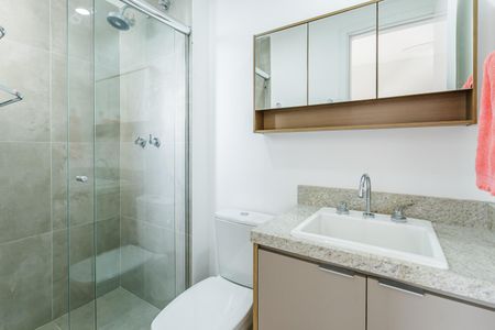 Apartamento à venda com 75m², 2 quartos e 2 vagasBanheiro da Suíte 1