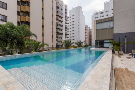 Apartamento à venda com 75m², 2 quartos e 2 vagasÁrea comum - Piscina