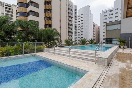 Apartamento à venda com 75m², 2 quartos e 2 vagasÁrea comum - Piscina