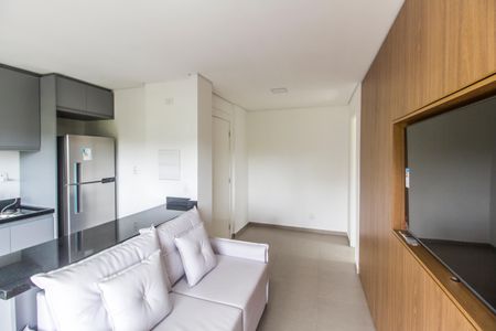 Sala  de apartamento para alugar com 1 quarto, 48m² em Empresarial 18 do Forte, Barueri