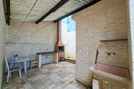 Casa para alugar com 132m², 2 quartos e 3 vagas Casa para alugar com 132m², 2 quartos e 3 vagasQuintal