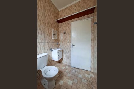 Casa para alugar com 132m², 2 quartos e 3 vagas Casa para alugar com 132m², 2 quartos e 3 vagasBanheiro